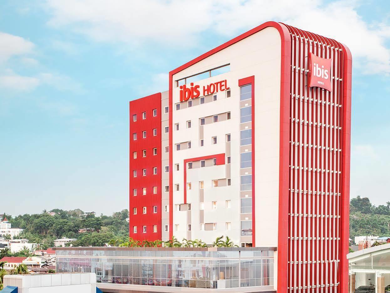 Ibis Center Boulevard 3*